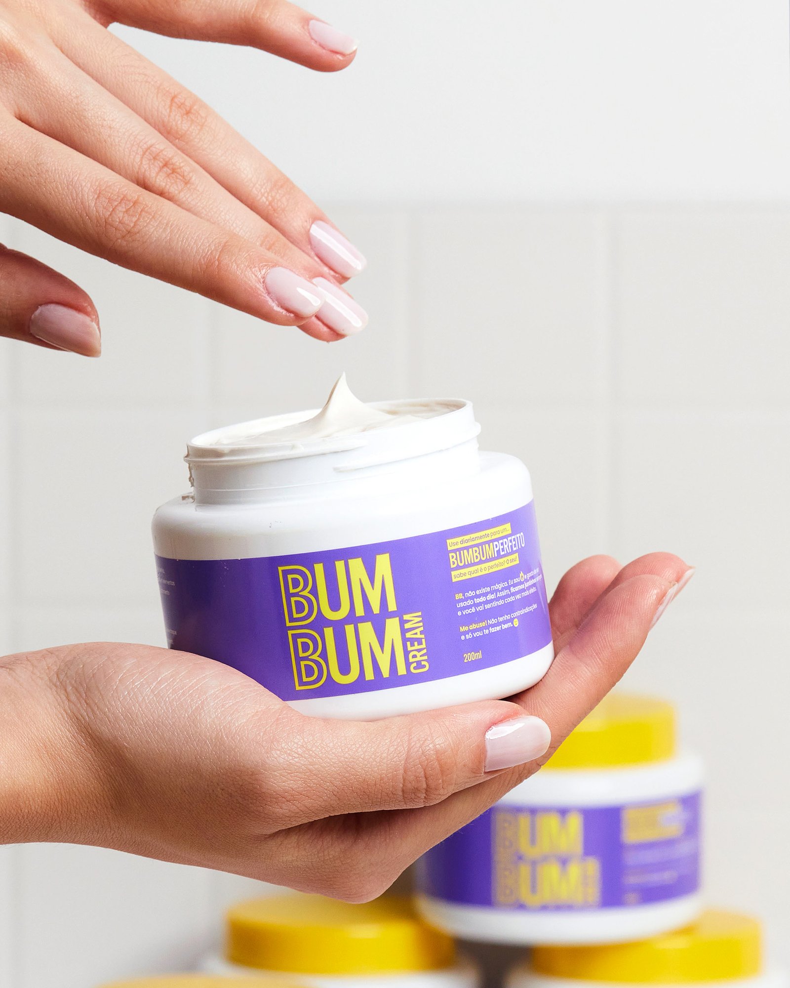 Bumbum Cream_Design de embalagem cosmetico_Aupe design 14 Bumbum Cream_Design de embalagem cosmetico_Aupe design 14